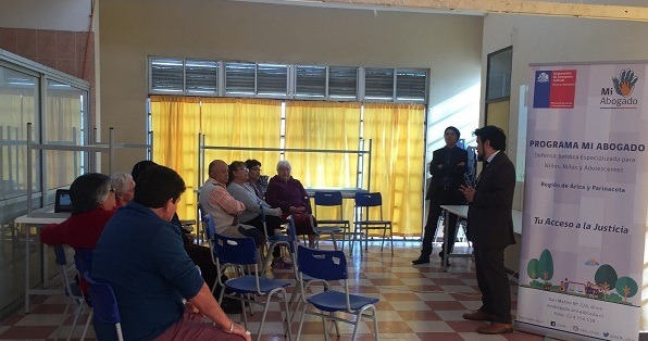 Programa Mi Abogado de Arica presente en Sede Social Nº37, Población Miramar