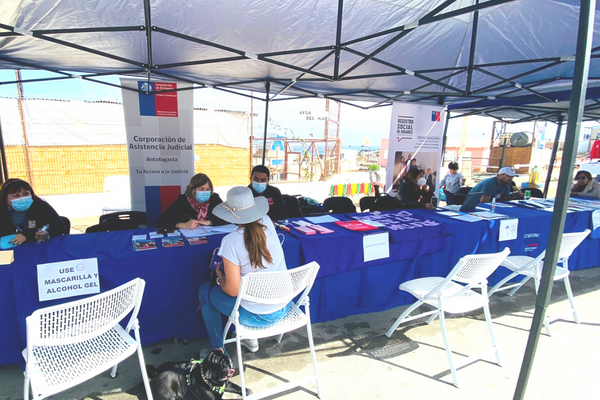 Consultorio Jurídico de Tocopilla participa en Gobierno en Terreno en Caleta Buena