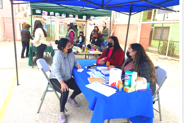 Centro de Familia de Iquique, participa en la Feria Informativa sobre Programas de la Red Calle