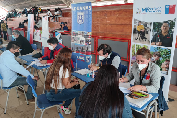 Abogado CAJTA-SENADIS Antofagasta  participó en la Feria Inclusiva de Servicios Públicos en María Elena