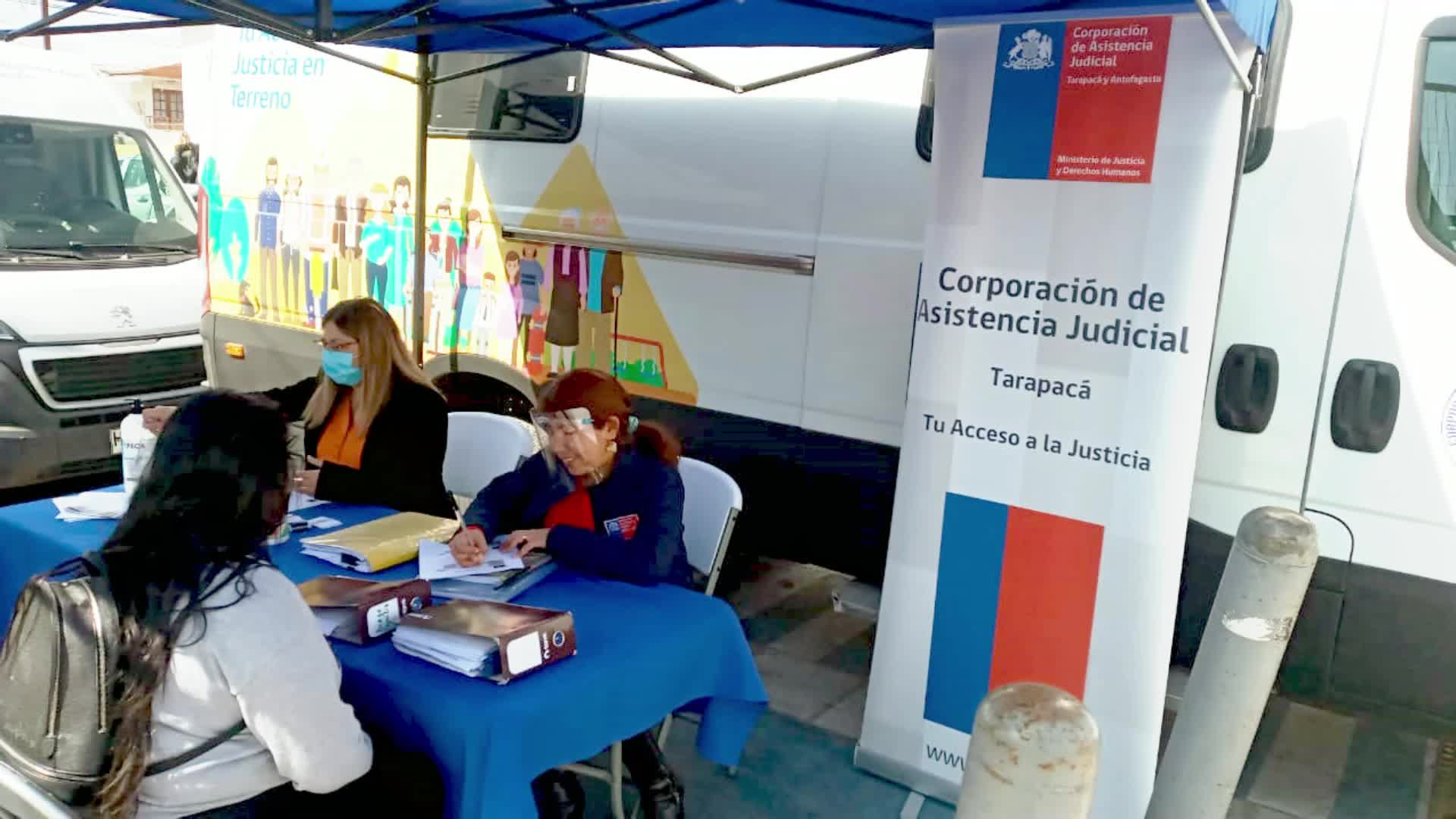 Consultorio Jurídico de Alto Hospicio participa en Gobierno en Terreno 