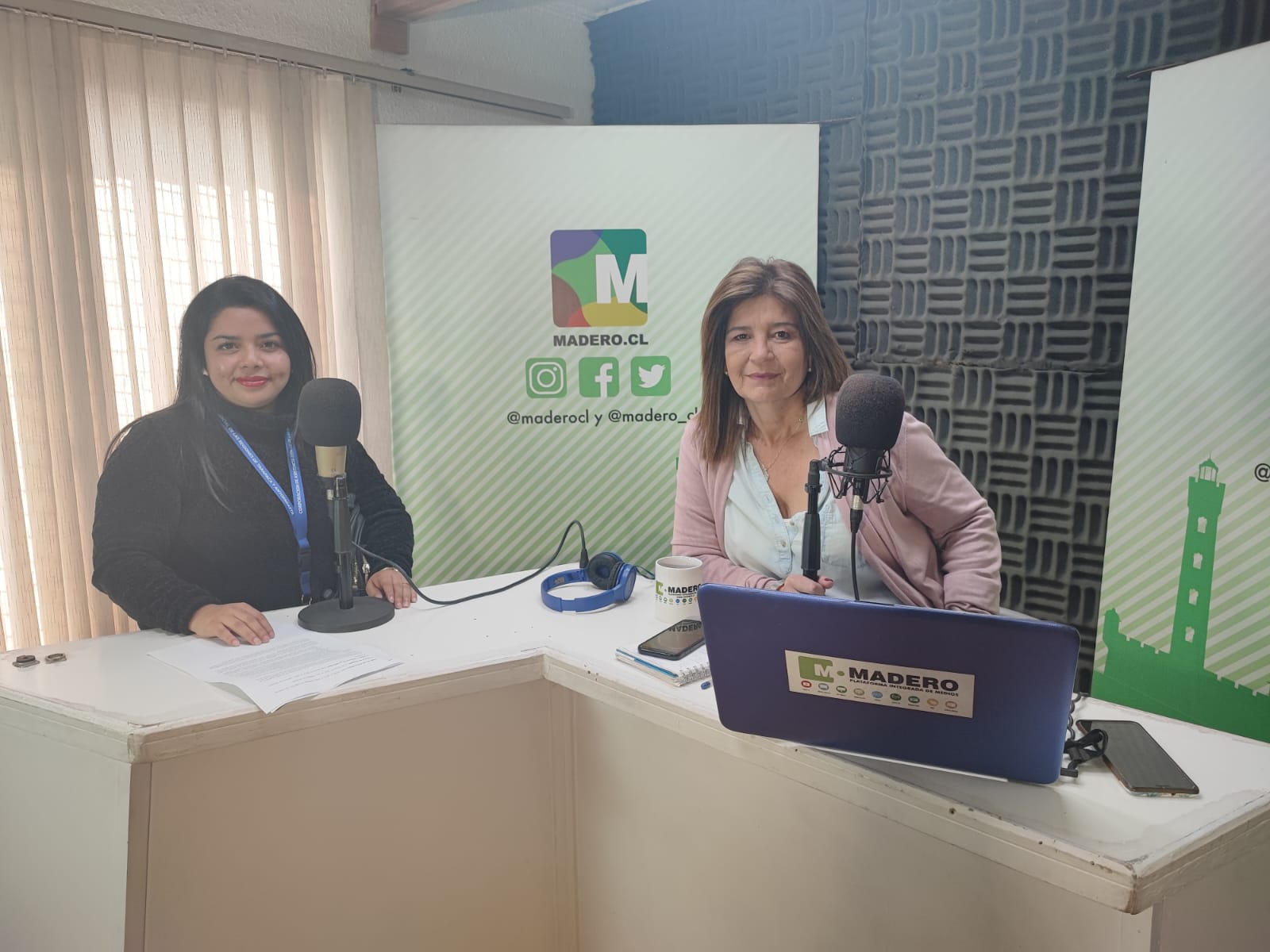 Profesional de la unidad “La niñez y adolescencia se defienden” de la Región de Antofagasta en Radio Madero FM