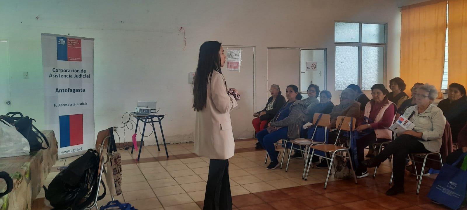 Unidad del Adulto Mayor de Antofagasta realizó charla al Club de Adulto Mayor “Esperando un Nuevo Día”