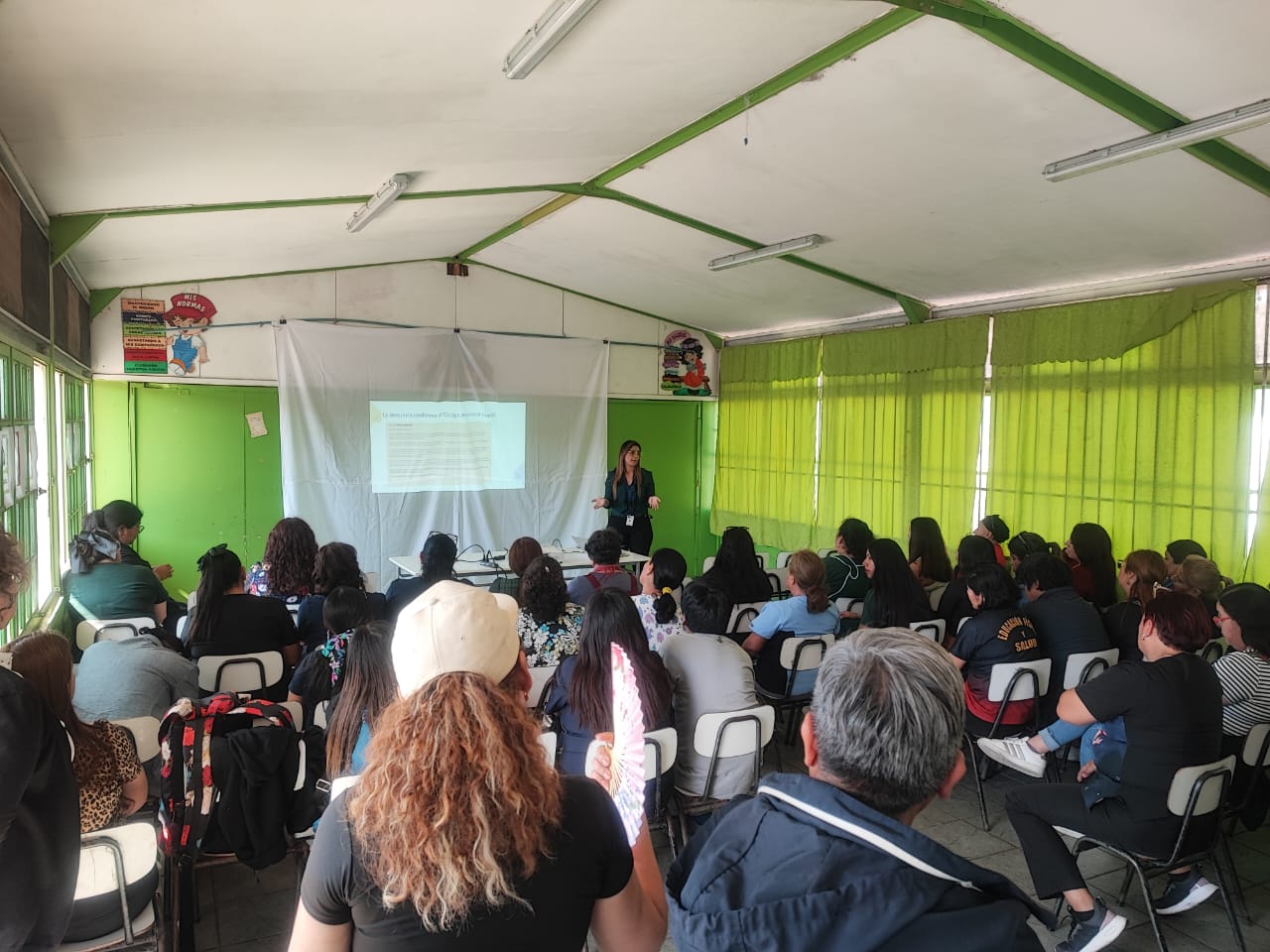 Taller sobre el Resguardo de Derechos de Niños, Niñas y Adolescentes en el Colegio Darío Salas