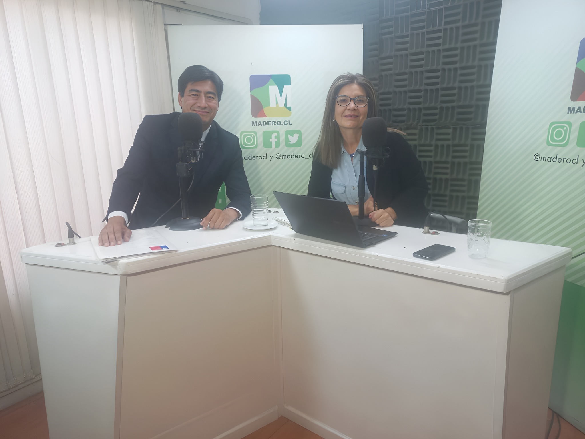 Participación en Radio Madero: Procedimientos para la Autorización de Salida del País de NNA