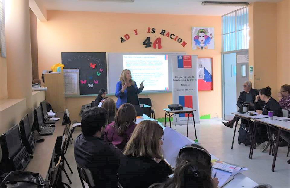 Centro de Familia de la CAJTA realiza ciclo de talleres en establecimientos educacionales sobre el procedimiento de medidas de protección para niños, niñas y adolescentes