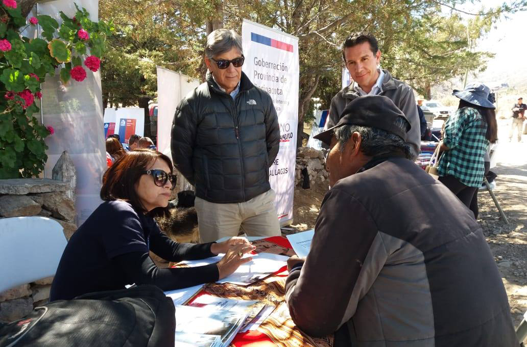 Consultorio Jurídico Móvil de Arica y Parinacota, entregó atención jurídica en la sexta Feria Ciudadana del Gobierno en Terreno