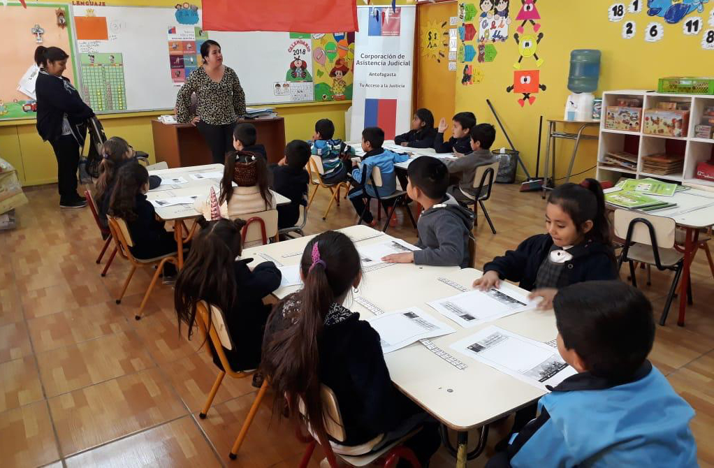 Consultorio Jurídico Móvil Maria Elena realizó jornada dirigida a los párvulos del establecimiento educacional Arturo Pérez Canto