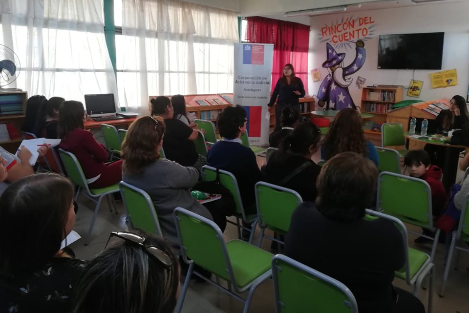 CAJTA participa en charla a padres del Establecimiento Educacional Carlos Condell de la Haza D-7